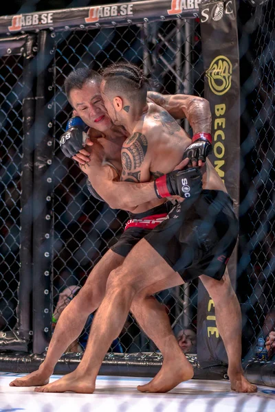 MMA pelea entre Thomas Hytten vs Fernando Flores en Superior C —  Fotos de Stock