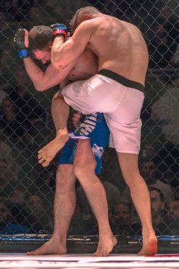 Arada Oliver Enkamp vs Frodi Hansen, çift Chal MMA mücadele