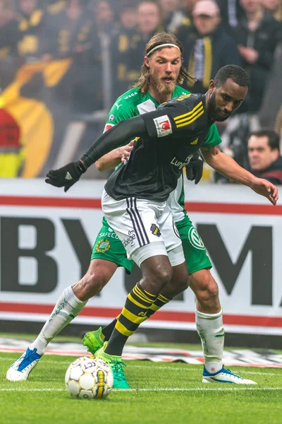 Bjorn Paulsen et Henok Goitom au derby entre AIK et — Photo