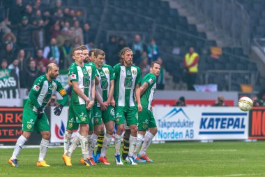 Sarı kart ve AIK derby maçı jambon, serbest vuruş