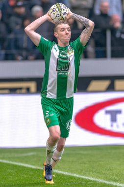 AIK arasında derby maçında Birkir Mar Saevarsson tarafından atmak
