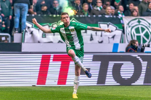 Birkir Mar Saevarsson at the derby match between AIK and Hammarb — Stock Photo, Image