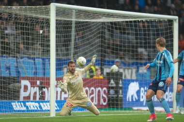 Andreas Isaksson ve eğer Djurgarden arasındaki maç kaydeder