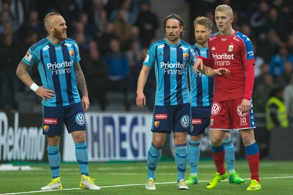 Freistoß beim Spiel zwischen djurgarden if und ifk goteborg bei — Stockfoto