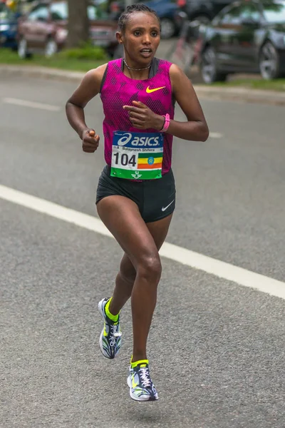 Balaynesh Shifera (ETH) at Stockholm Marathon — Stock Photo, Image