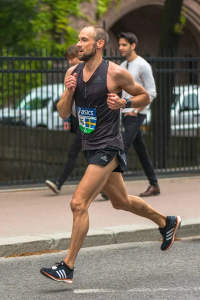 Claes Theander (SWE) at the Stockholm Marathon — Stock Photo, Image