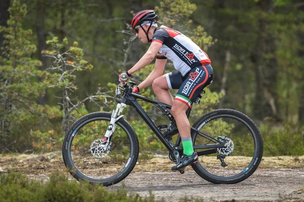 SideView av Mtb åkare på mountainbike event Lida Loop i th — Stockfoto