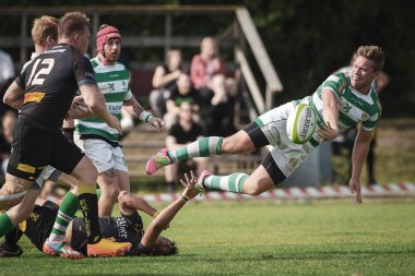Rugby oyunu Hammarby If ve Arstafalt, Stockholm sürgünler arasında