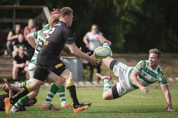 Rugby oyunu Hammarby If ve Arstafalt, Stockholm sürgünler arasında