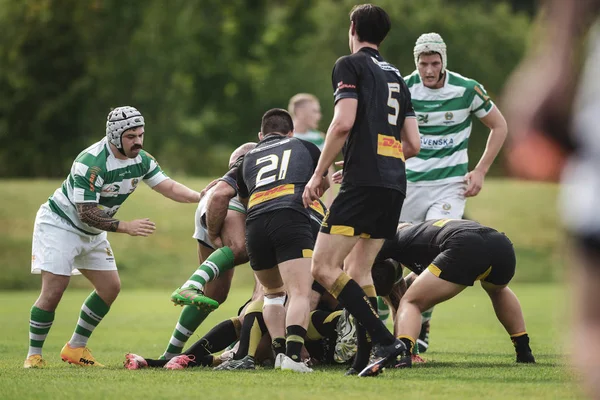 Rugby oyunu Hammarby If ve Arstafalt, Stockholm sürgünler arasında
