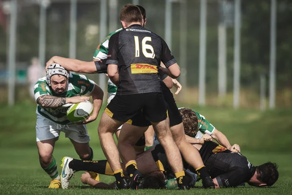 Rugby wedstrijd tussen Hammarby If en Stockholm ballingen op Arstafalt — Stockfoto