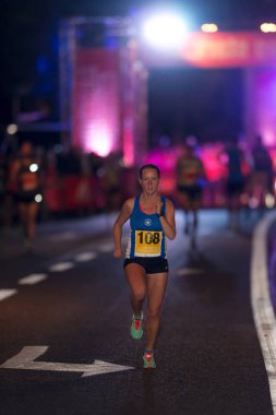 Gece yarısı çalıştırmak veya Midnattsloppe ısınma ve başlangıç önce