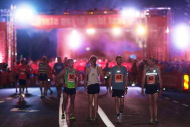 Arkadaşlar başlangıç ve ısınma gece yarısı çalıştırmak veya en önce