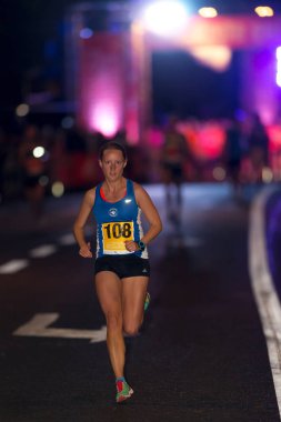 Gece yarısı çalıştırmak veya Midnattsloppe ısınma ve başlangıç önce