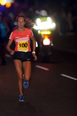 Gece yarısı çalıştırmak veya Midnattsloppe ısınma ve başlangıç önce