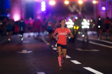 Gece yarısı çalıştırmak veya Midnattsloppe ısınma ve başlangıç önce