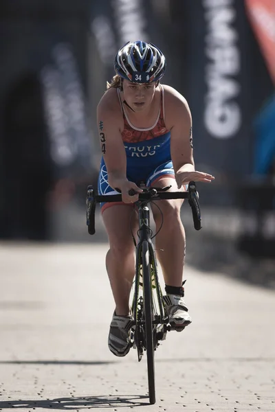 Maria Tchulko (RUS) cyclisme et changement de vitesse chez les femmes UIT — Photo