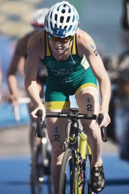 Ashleigh kadın ITU triatlon serisi Bisiklete binme Gentle (Aus)