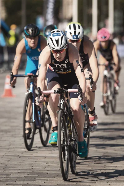 Chasing group lead by Jodie Stimpson (GBR) cyclisme chez les femmes — Photo