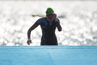 Kadın triatlon yüzmek, İTÜ dünya triathlo, ikinci tur