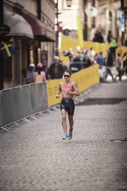 Kazanan Flora çalışan kadın ITU t lider Duffy (Ber)