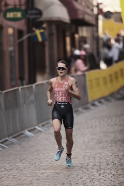 Kazanan Flora çalışan kadın ITU t lider Duffy (Ber)