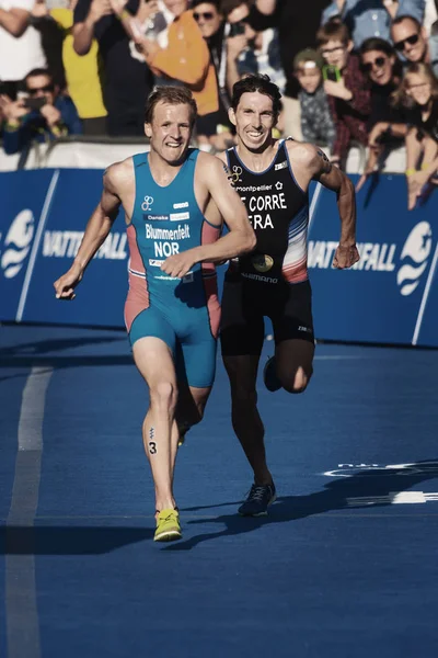 Kristian Blummenfelt olarak (ne) Pierre Le Corre önce ikinci (