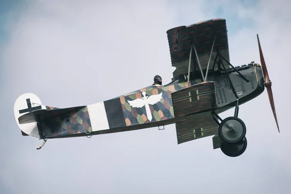 Vintage Fokker in de airshow in Örebro airport — Stockfoto