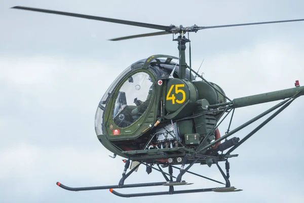 エレブルー空港での航空ショーでヘリコプター Hkp5 — ストック写真