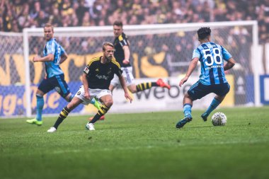 AIK ve DIF Allsve arasında Othman El Kabir (DIF) futbol derby