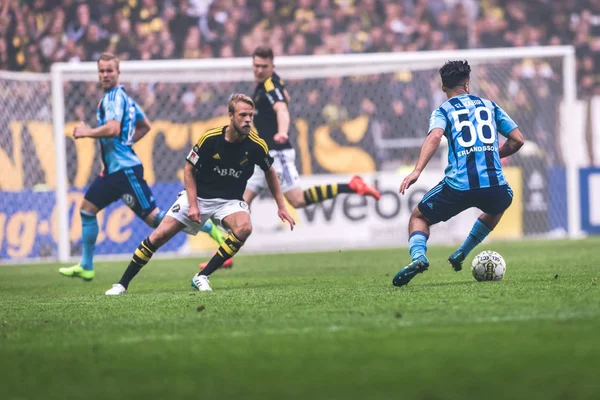 AIK ve DIF Allsve arasında Othman El Kabir (DIF) futbol derby — Stok fotoğraf