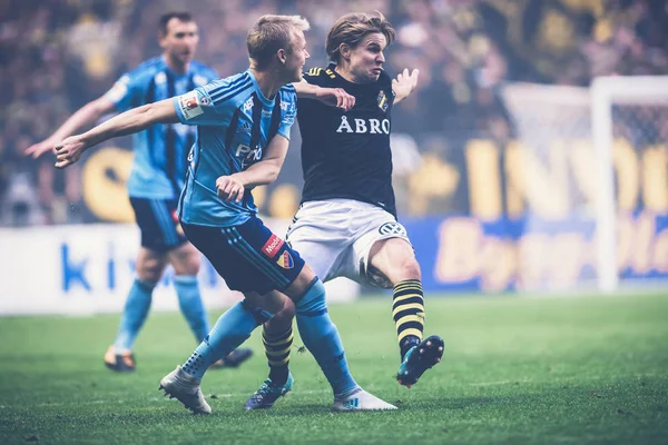 Derby de futebol entre AIK e DIF em Allsvenskan — Fotografia de Stock