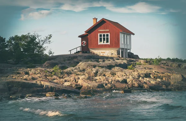 De cabine van het schrijven van Albert Engstrom schrijven cabine op de oever — Stockfoto