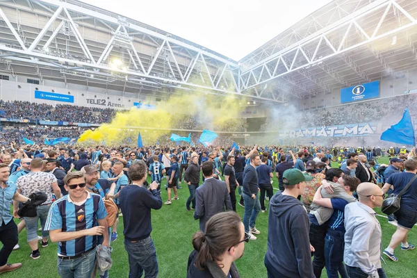 Tájékozódj a stadion után, hogy boldog rajongók Dif nyerte 3- — Stock Fotó