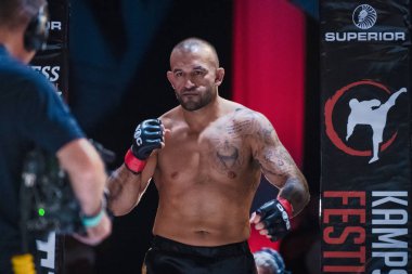 Michel Ersoy (Swe) ve Souksavanh Khampasath (Fra)