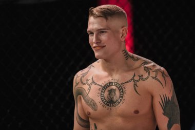 Adam Westlund ve Robin Roos arasındaki 20. Müsabaka