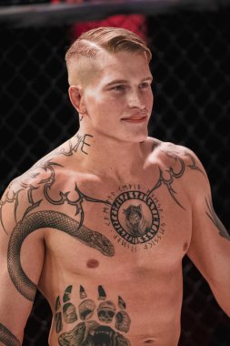 Adam Westlund ve Robin Roos arasındaki 20. Müsabaka