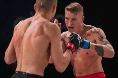 Adam Westlund ve Robin Roos arasındaki 20. Müsabaka