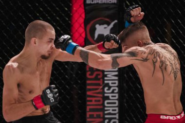 Adam Westlund ve Robin Roos arasındaki 20. Müsabaka