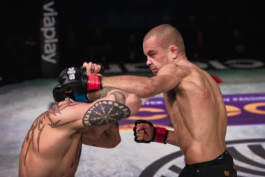 Adam Westlund ve Robin Roos arasındaki 20. Müsabaka