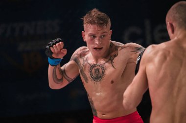 Adam Westlund ve Robin Roos arasındaki 20. Müsabaka