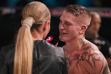 Adam Westlund ve Robin Roos arasındaki 20. Müsabaka