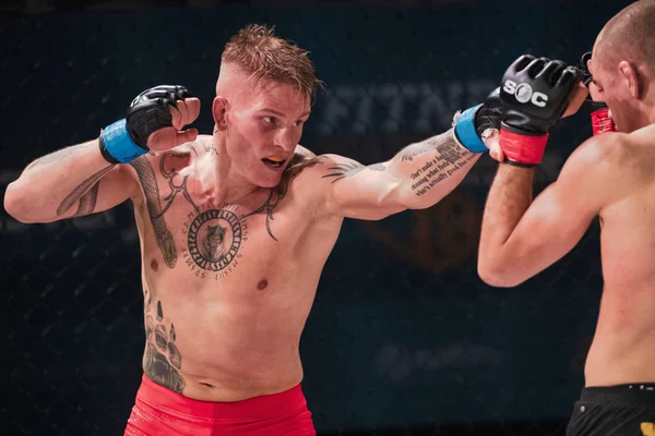 Adam Westlund ve Robin Roos arasındaki 20. Müsabaka