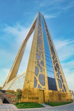 Dubai Çerçevesi aşağıdan çok geniş açılı ve farklı.