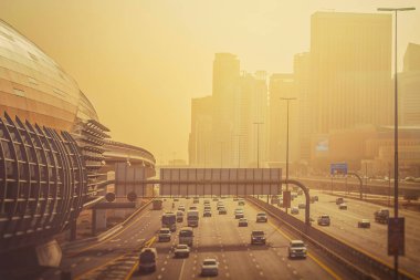 Damac Emlak Metro İstasyonu Şeyh Zayed yolu belirsiz