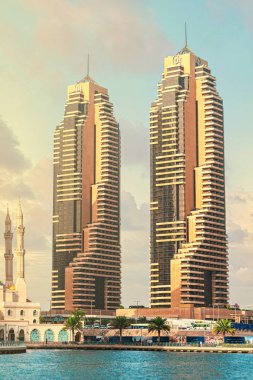 Jumeirah Sahili 'ndeki Grosvenor Oteli. Lüks bir Colle.