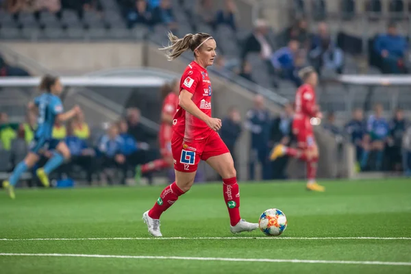 Amistoso partido de fútbol entre Djurgarden IF y Linkoping FC en T —  Fotos de Stock