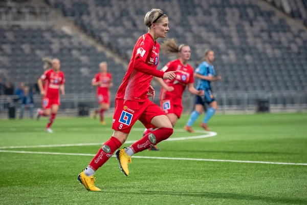 Amistoso partido de fútbol entre Djurgarden IF y Linkoping FC en T —  Fotos de Stock