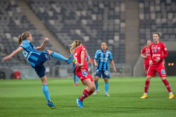 Amistoso partido de fútbol entre Djurgarden IF y Linkoping FC en T —  Fotos de Stock