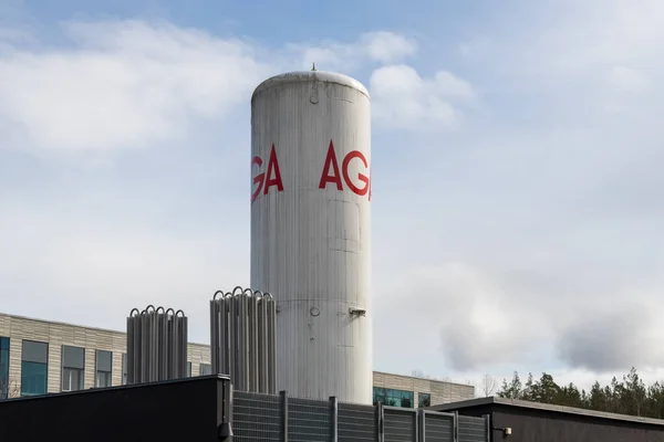 Hudddinge Zweden April 2020 Grote Zuurstoftanks Buiten Het Huddinge Ziekenhuis Stockfoto